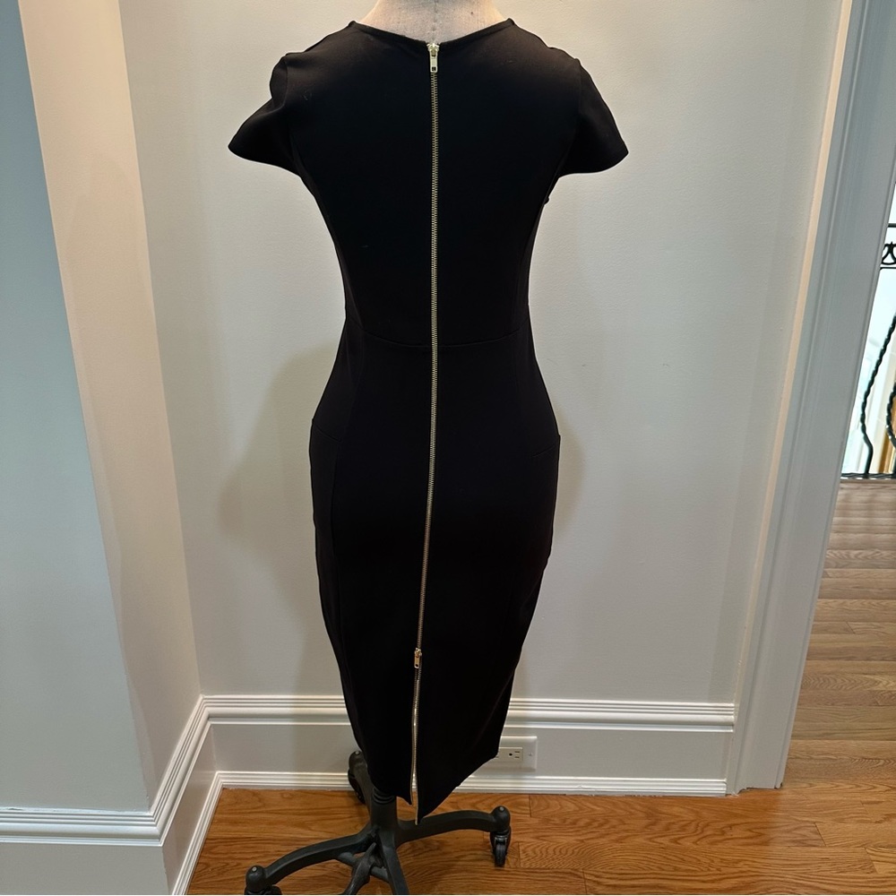 Felicity & Coco Black Short Sleeve Midi Bodycon Dress with Zipper — Size M